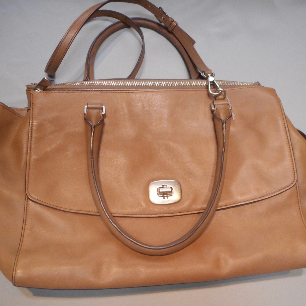 large tan leather coach bag like new